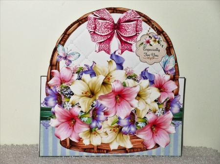 Lily Basket Shaped Mini Page Kit  by Wayne Swan