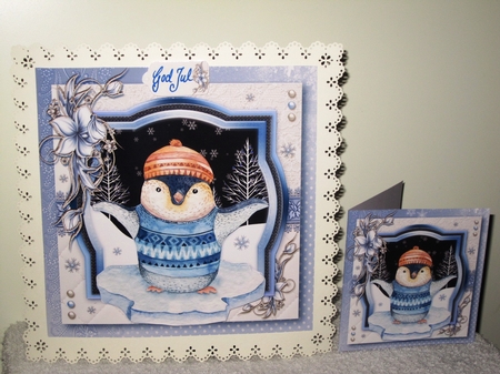 Hands Up Who Loves Christmas! by Wayne Swan
