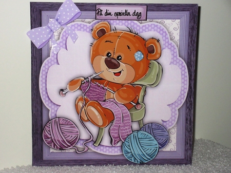 Adorable Knitting Bear 8x8 Mini Kit by Wayne Swan