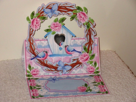 CIRCLET EASEL KIT - A Birthday Tweet! by Wayne Swan