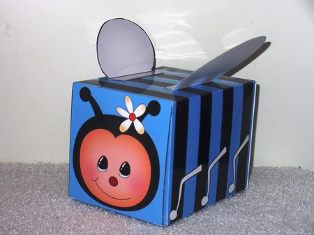 3D Cute Critter Treat Box Gift Set Mini Kit - Bumble Bee by Wayne Swan