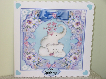 8x8 CARD FRONT - Mummy & Me by Wayne Swan
