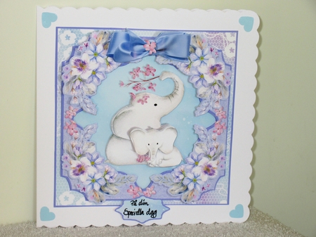 8x8 CARD FRONT - Mummy & Me by Wayne Swan