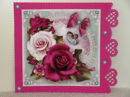 Bordo White Roses Bouquet Mini Kit by Wayne Swan