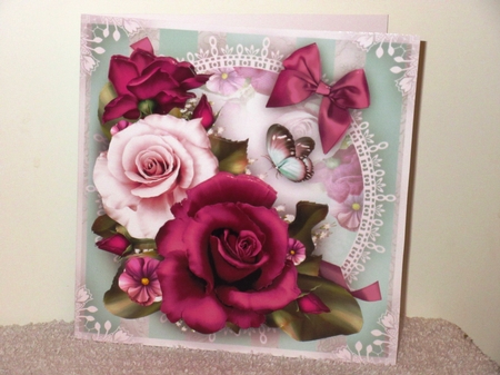 Bordo White Roses Bouquet Mini Kit by Wayne Swan
