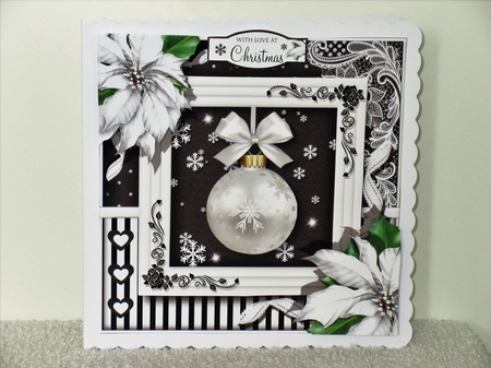 The Elegant Christmas Bauble by Wayne Swan
