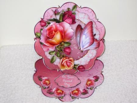 Rose Romantica Star-scallop Easel Card Mini-kit by Wayne Swan