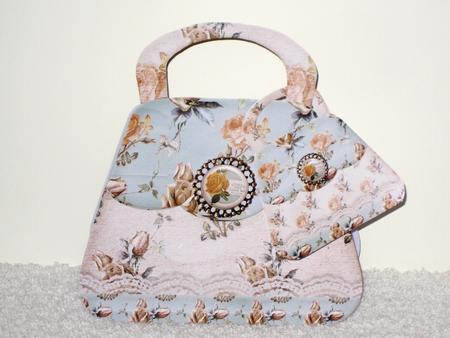 Handbag Card Vintage Flower 2 by Wayne Swan