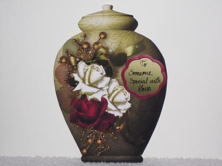 Pretty Pots Card Mini Kit - Christmas Roses by Wayne Swan