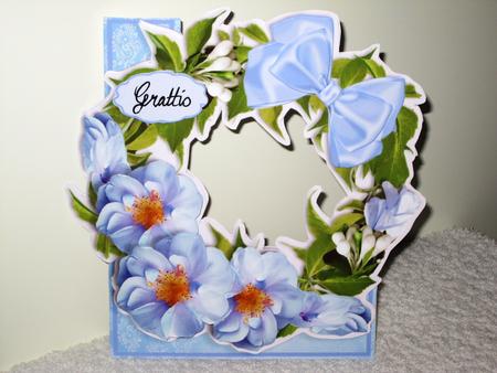 Flower Hoops Shaped Card Mini-kit - Blue Haze by Wayne Swan