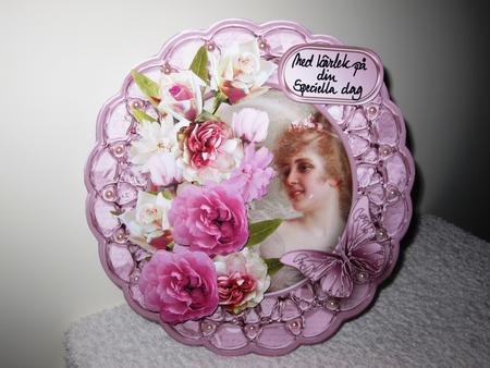 Pink Bouquet Medallion Card Mini Kit by Wayne Swan