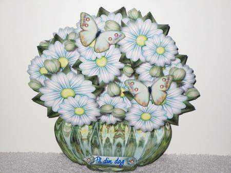 Flowerpot in Vintage Green Minikit by Wayne Swan