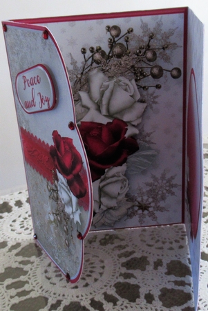 Red Christmas Roses - Wrapover Card Mini Kit by Wendy De Winter