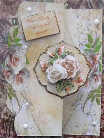 Cream Roses No Hole Fold Back Card Mini Kit by Wendy De Winter