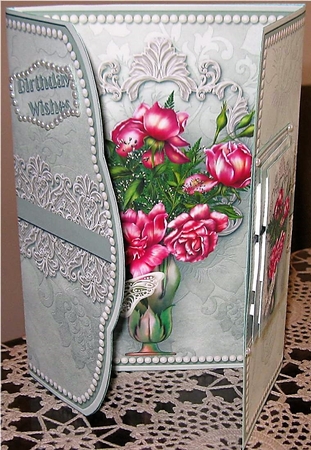 Vase of Roses Tuck-in Gatefold Mini Kit by Wendy De Winter