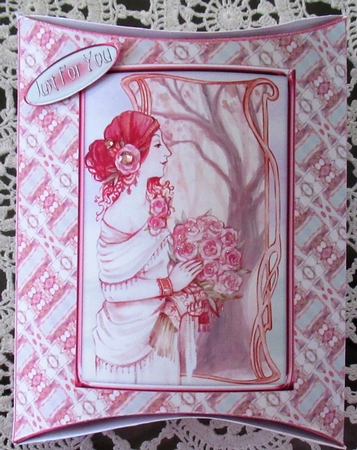 JJ ART NOUVEAU LADY WITH ROSES PILOW BOX PINK by Wendy De Winter