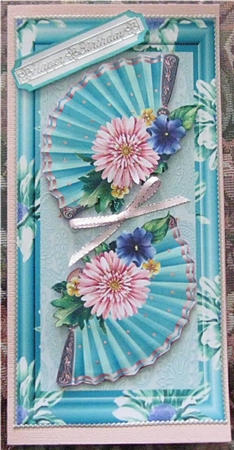 D L Beautiful Fantastic Greetings 3 by Wendy De Winter