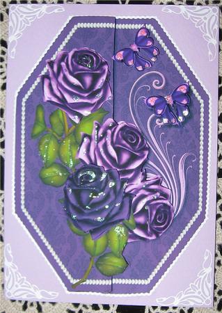 Topper with Purple/lilac Roses by Wendy De Winter