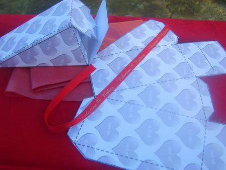 Love Heart Cake Box - Hug Me by Wenona Elie