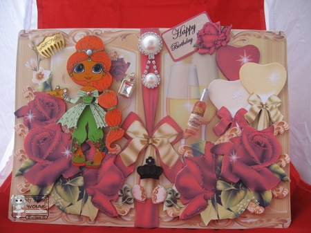 Golden Book Bouquet - Champagne Celebration - Large Design by Yvonne Krijgsman