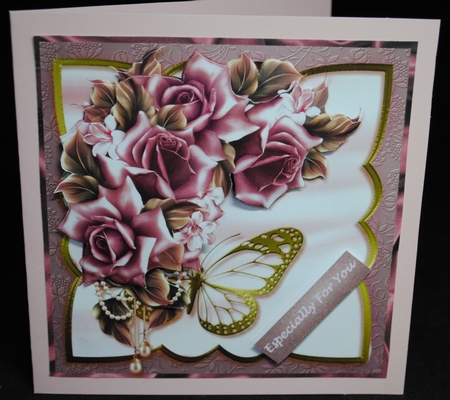 Gorgeous Roses Mini Kit by Yvonne Middleton