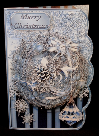 Winter Magic - Scallop Edged Card MIni Kit by Yvonne Middleton