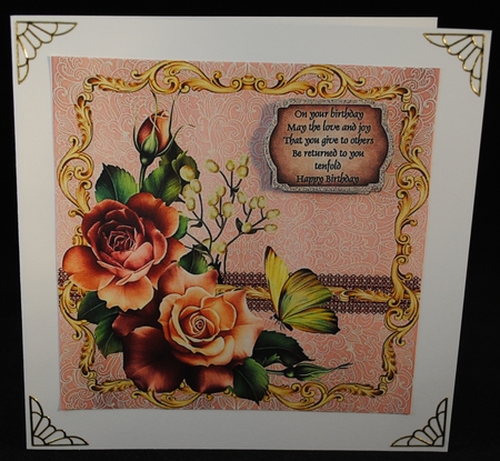 Beautiful roses by Yvonne Middleton