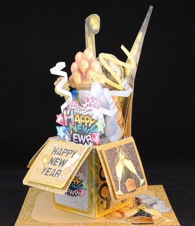 POP UP 3D BOX CARD KIT - NEW YEARS by Yvonne Middleton