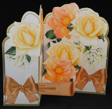 Z-Fold Wedding Roses by Yvonne Middleton
