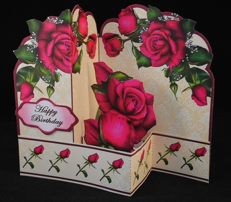 Z-Fold Red Roses by Yvonne Middleton