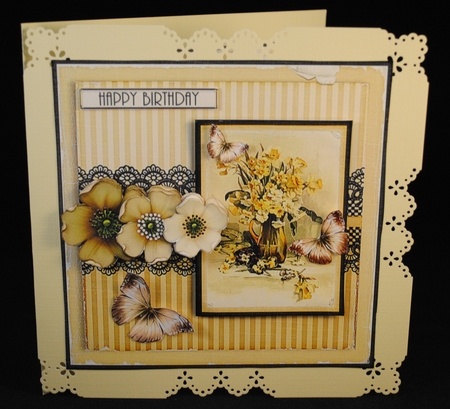 Vintage Lace Flower Beige Card Kit 1221 by Yvonne Middleton
