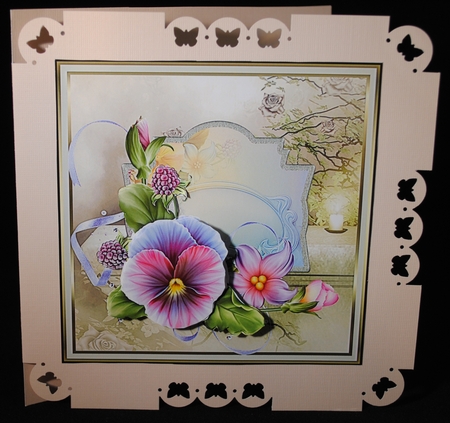 Summer pansy by Yvonne Middleton