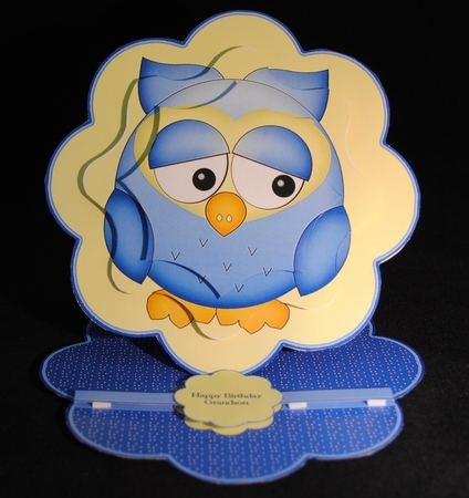 Owl scalloped easel card (blue) by Yvonne Middleton