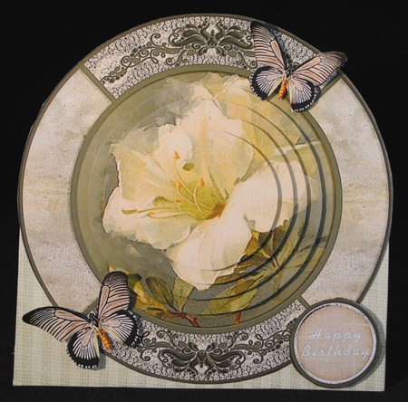 Round Over the Top Card Green 1271 by Yvonne Middleton