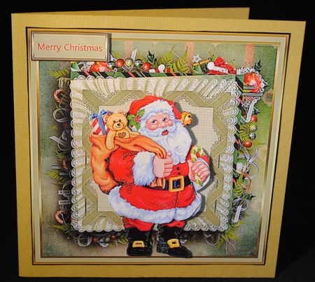Santa by Yvonne Middleton