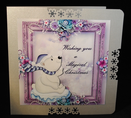 polar bear by Yvonne Middleton