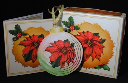 Poinsettia Bauble Gift Mini Kit by Yvonne Middleton