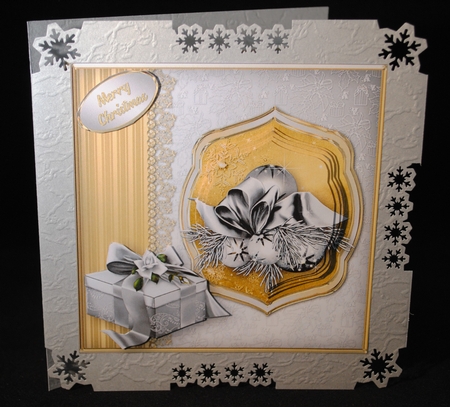Silver and Gold Christmas Border Card Mini Kit by Yvonne Middleton
