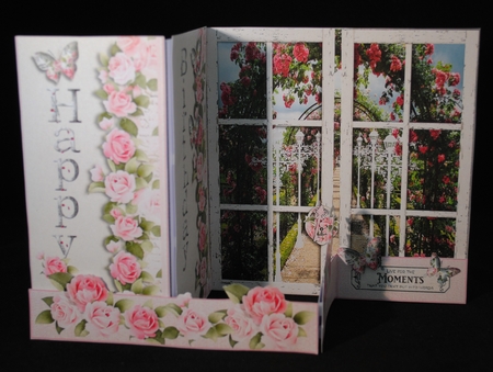 Z Fold Rose Garden including Template by Yvonne Middleton