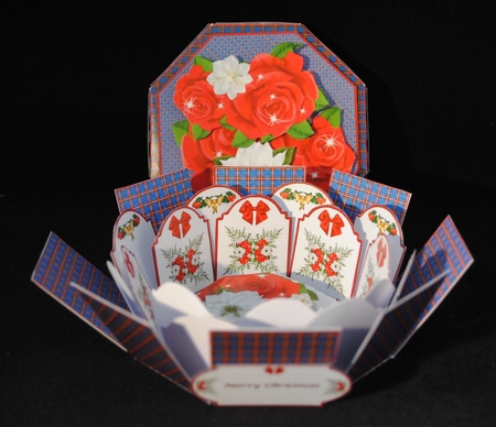 Roses & poinsettia exploding box card by Yvonne Middleton