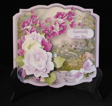 Magic Garden - Shaped Card Mini Kit by Yvonne Middleton