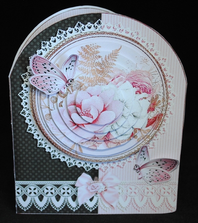 Flower Bouquets Round Pyramid Mini Kit-1 by Yvonne Middleton