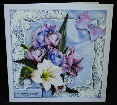 Bumperkit  Beautiful Flower cards mini Kits by Yvonne Middleton