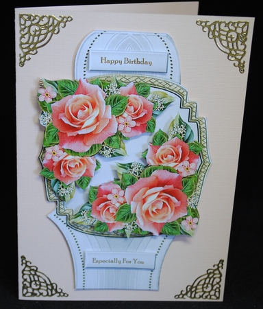 Bumperkit 10  Quick Flower Cards by Yvonne Middleton