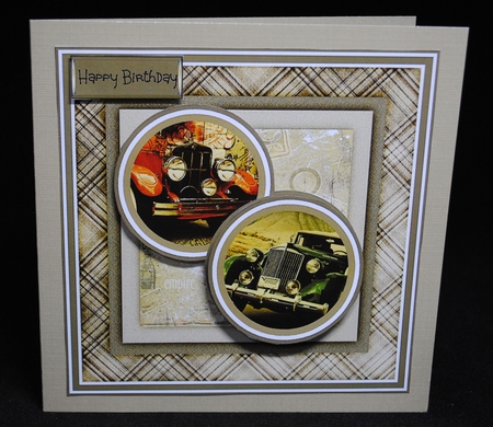 Vintage cars by Yvonne Middleton