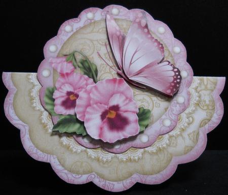 Floral Fantasy in Pink Scallop Wobble Card by Yvonne Middleton