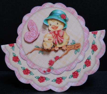 Tweety Bird Scallop Wobble Card by Yvonne Middleton