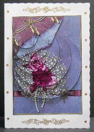 Lacey Magic Off-center Pyramid Mini Kit 2 by Yvonne Middleton