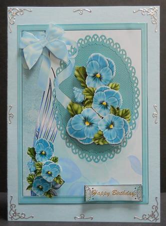 Nice Blue Pansys by Yvonne Middleton