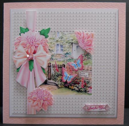 Rose Cottage by Yvonne Middleton